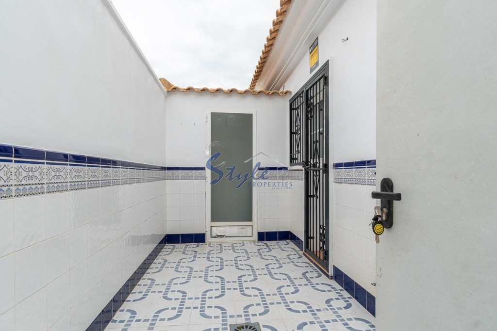 Buy semidetached chalet in Costa Blanca close to sea in PAU-26, Punta Prima. 4270