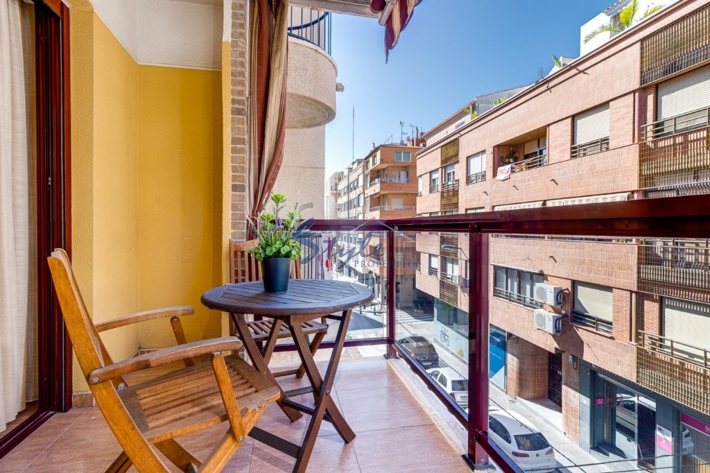 Buy apartment close to the sea in Torrevieja, Costa Blanca. ID: 4274