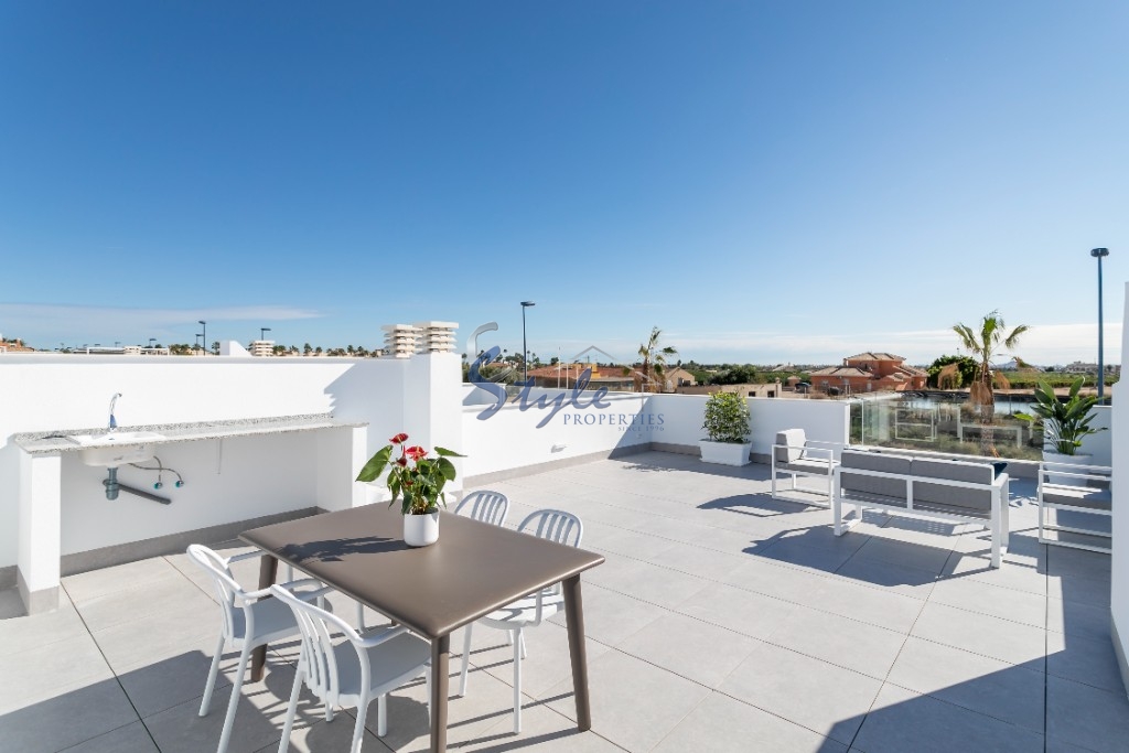 Nuevo - Villa - Los Alcazares - Alicante