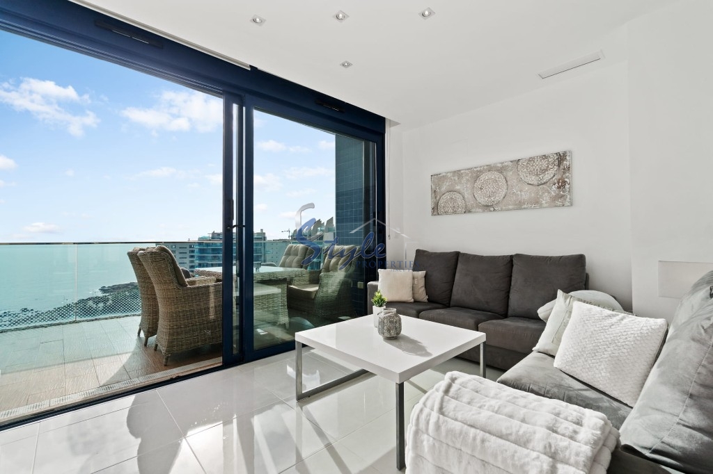 Buy penthouse on the seafront in Sea Senses, Punta Prima. ID 4293 