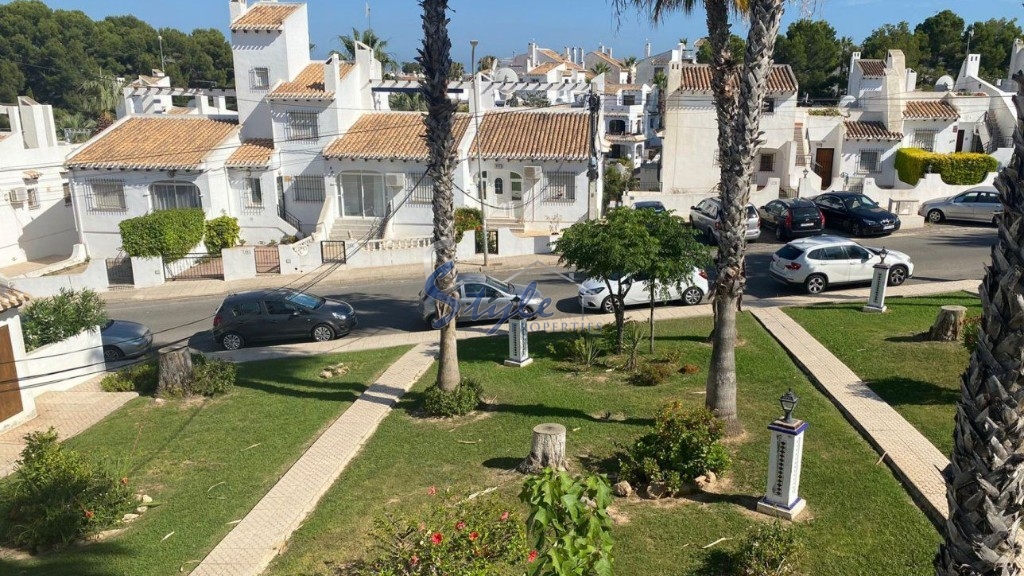 Resale - Town House - Villamartin