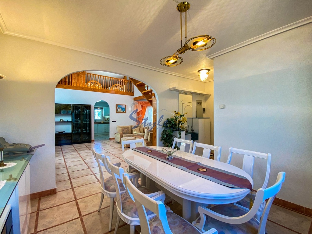 Resale - Villa - Playa Flamenca