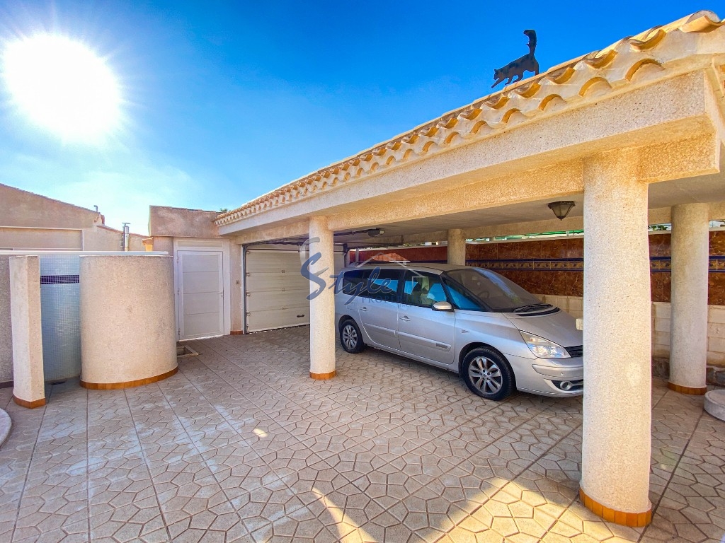 Resale - Villa - Playa Flamenca