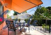 Comprar chalet independiente con bonitas zonas ajardinadas y piscina en Los Balcones, Torrevieja. ID 4305