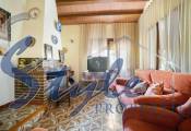 Comprar chalet en Punta Prima cerca del mar. ID 4306