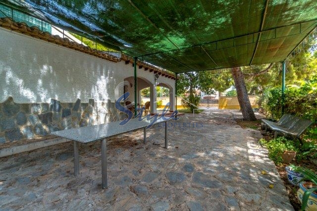 Купить полу-отдельный дом шале рядом с пляжем в Пунта Прима на Ориуэла Коста. ID 4306