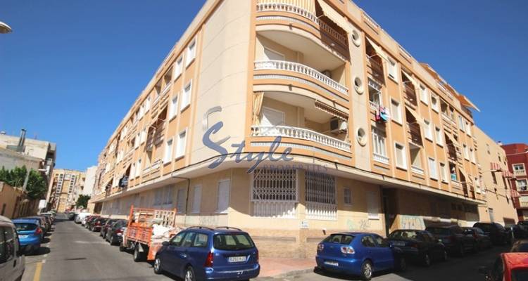 Apartment close to the sea for sale in Playa de Los Locos, Torrevieja. ID: 4307