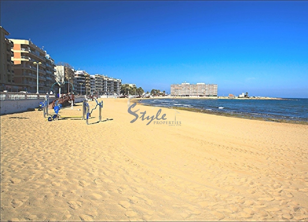 Apartment close to the sea for sale in Playa de Los Locos, Torrevieja. ID: 4307