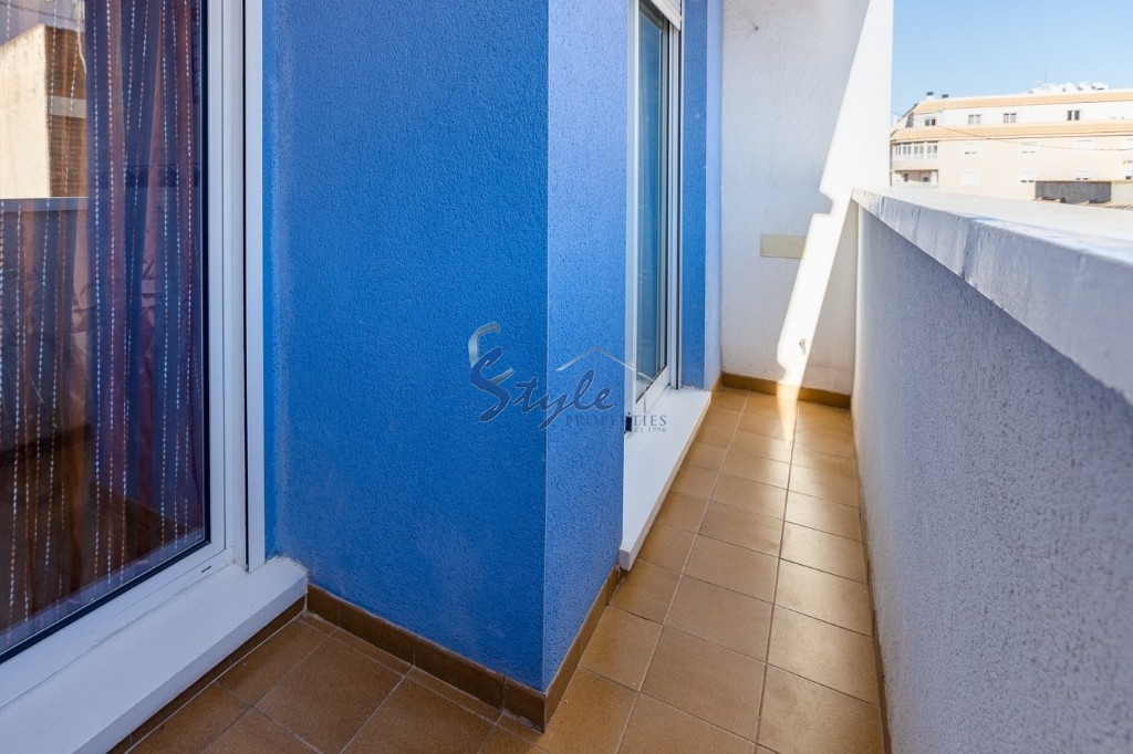 Buy apartment with garage close to the sea in Torrevieja, Costa Blanca. ID: 4308