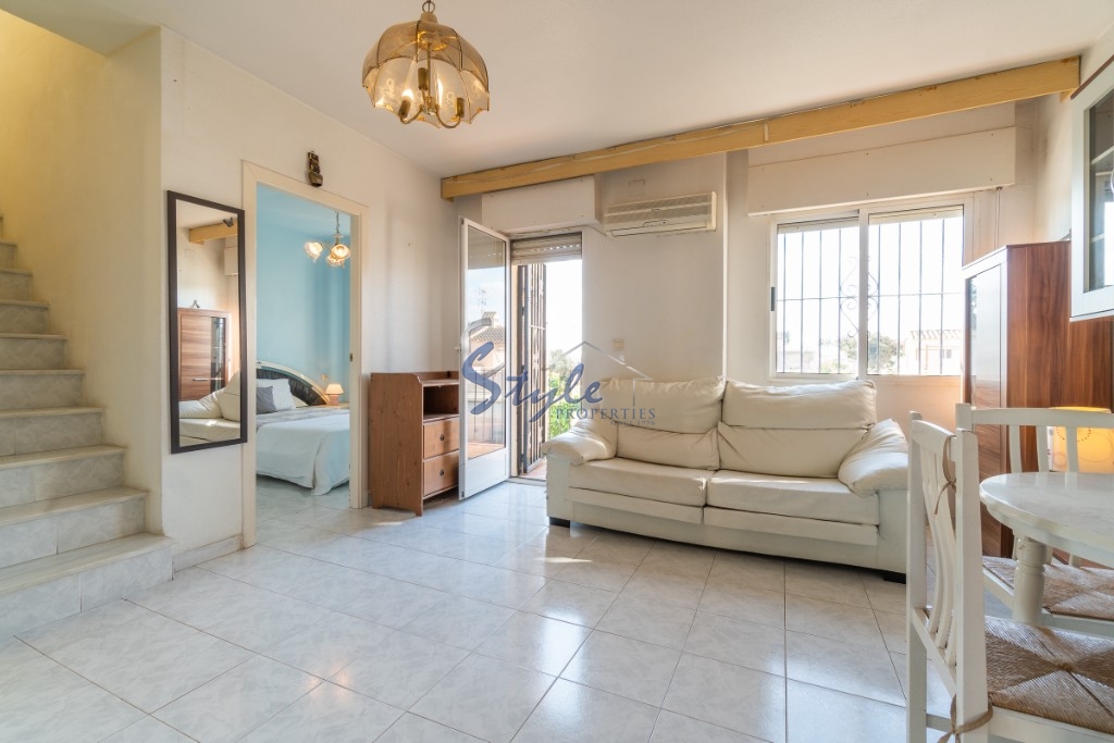 Comprar bungalow planta alta en Azahar del mar, Torrevieja. ID 4312