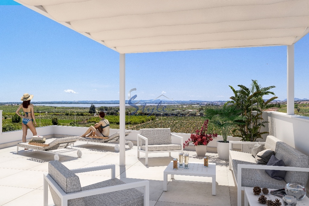 En venta nueva villa con vistas al mar en Guardamar del Segura, Costa Blanca, ON1015