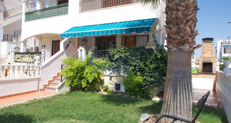 Buy ground floor bungalow with large terrace in Costa Blanca close to golf in Villamartin. ID: 4332