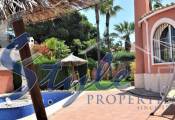 Comprar Villa independiente en La Zenia Playa, cerca de las playas de Orihuela Costa. ID: 4334