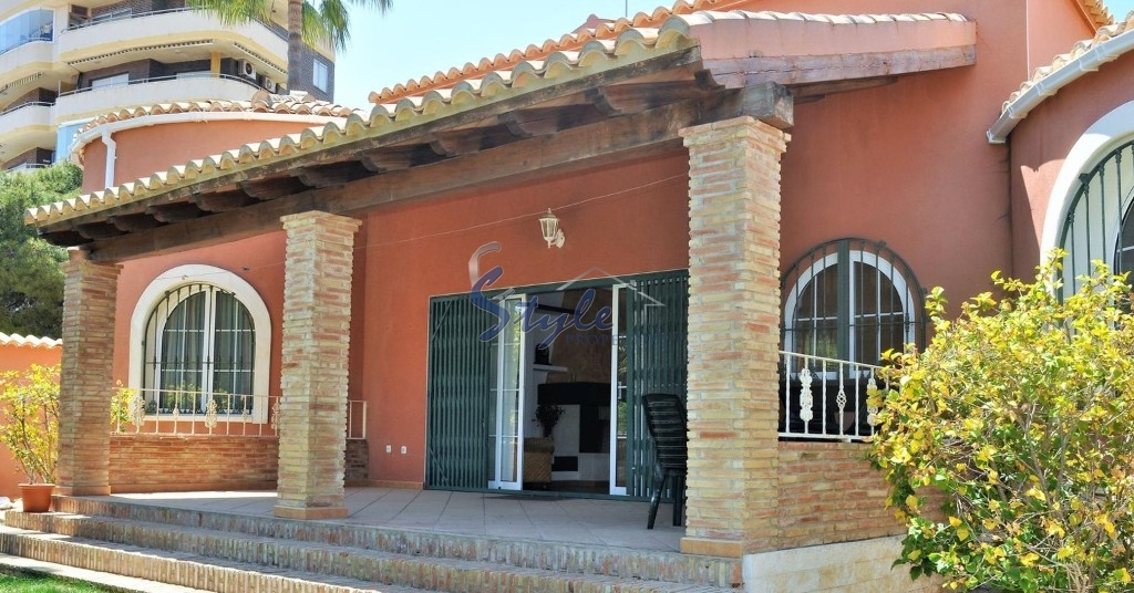 Resale - Villa - La Zenia