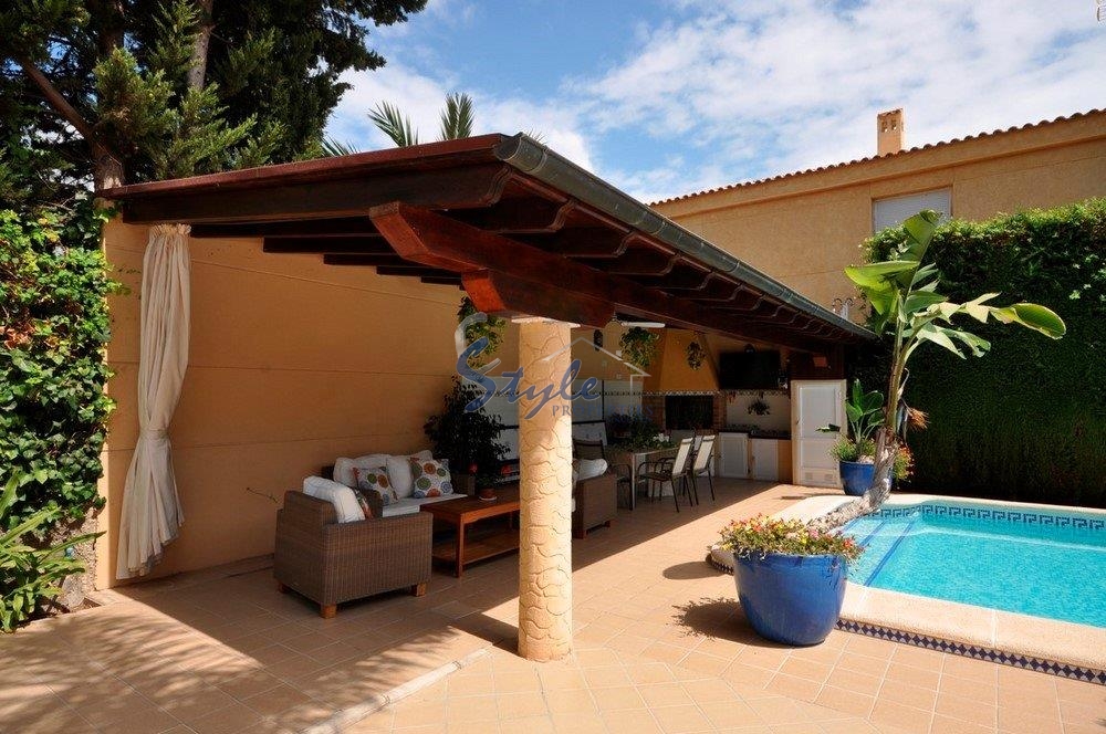 Resale - Villa - La Veleta