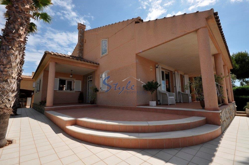 Resale - Villa - La Veleta