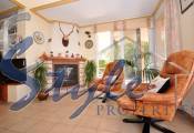Buy independent villa with lovely garden areas and pool La Veleta, Torrevieja, Costa Blanca. ID: 4763