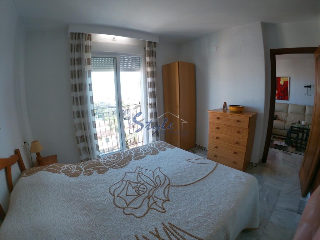 Comprar Apartamento con vistas al mar en la playa de Torrevieja a 600 metros de la playa. ID 4769