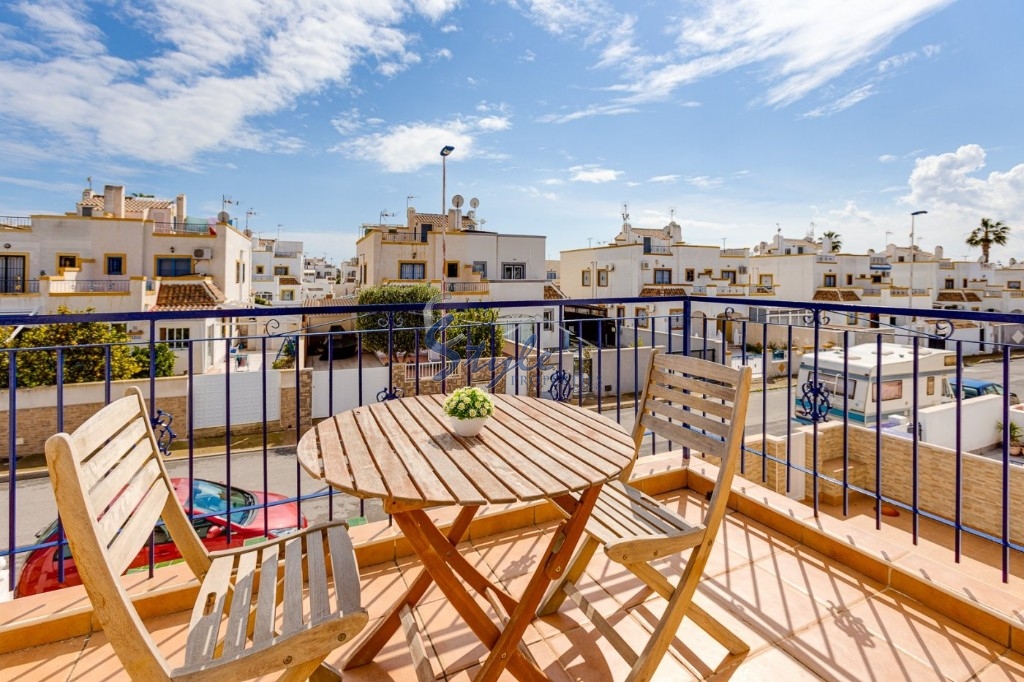 Buy bungalow in Residencial JARDIN DEL MAR of Torrevieja. ID 4771