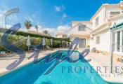 For sale detached villa en Playa Flamenca, Costa Blanca, Spain.ID1476