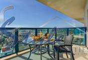 Comprar Apartamento Ático con vistas al mar en Torrevieja a 50 metros de la playa. ID 4782