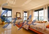 Comprar Apartamento Ático con vistas al mar en Torrevieja a 50 metros de la playa. ID 4782
