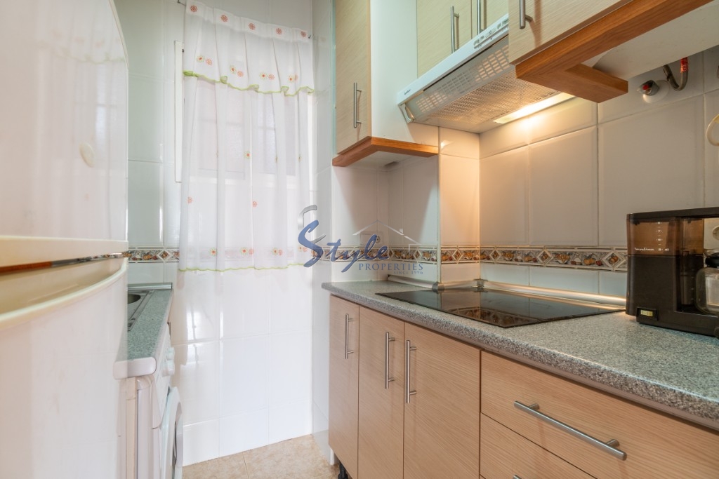 Buy apartment close to the sea in Torrevieja, Costa Blanca. ID: 4785