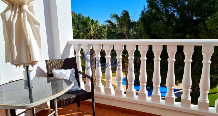 Buy top floor apartment in Los Dolses, near the golf course in Villamartin, Costa Blanca. ID 4792