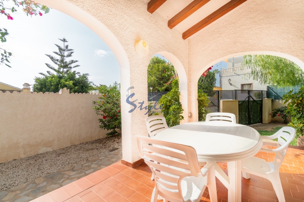 Buy chalet in Costa Blanca close to sea in Punta Prima. ID: 4796