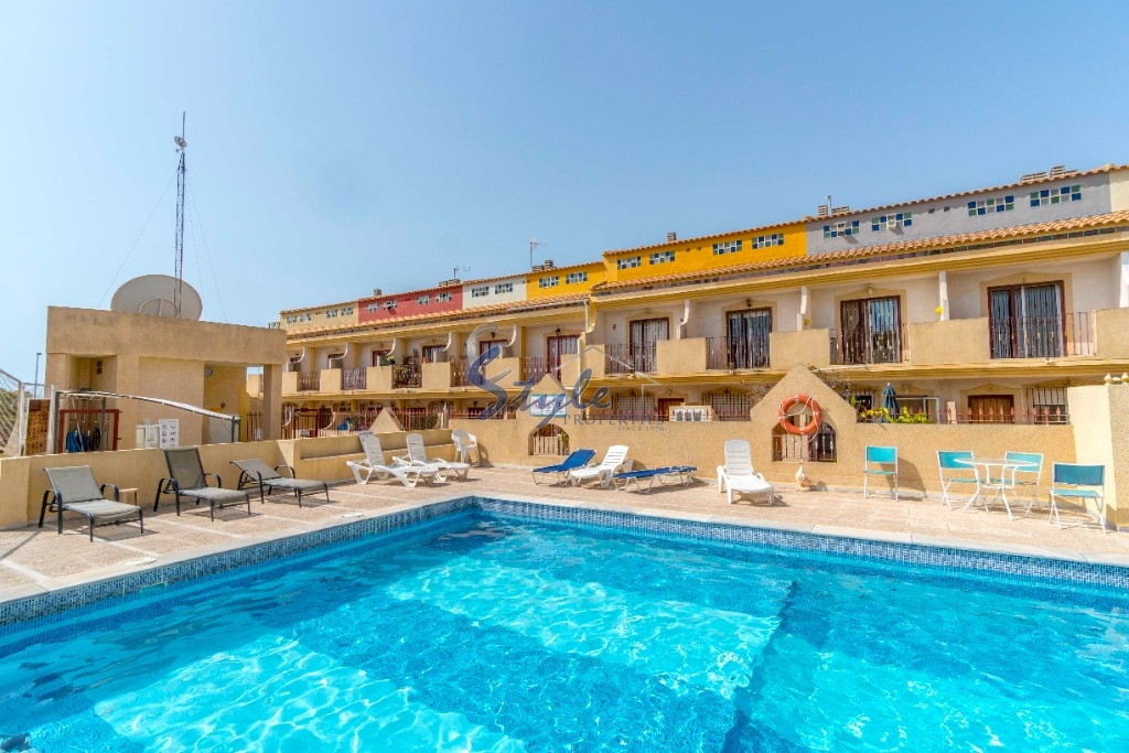 Buy townhouse with pool close to the sea in Playa Flamenca, Orihuela Costa. ID: 4287