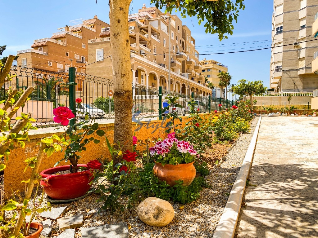 exclusivos apartamentos cerca del mar con vistas panorámicas en Punta Prima