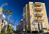 Las Atalayas. Comprar Apartamento con vistas al mar en la playa de Torrevieja a 200 metros de la playa. ID 4810