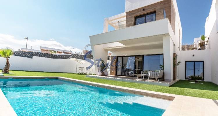 for sale new villa with private pool in Benidorm, Alicante, Costa Blanca, Spain.ON528