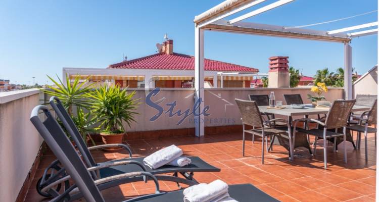 Buy penthouse in residential “ZENIAMAR VIII” in Playa Flamenca, Orihuela Costa  close to the sea. ID 4815