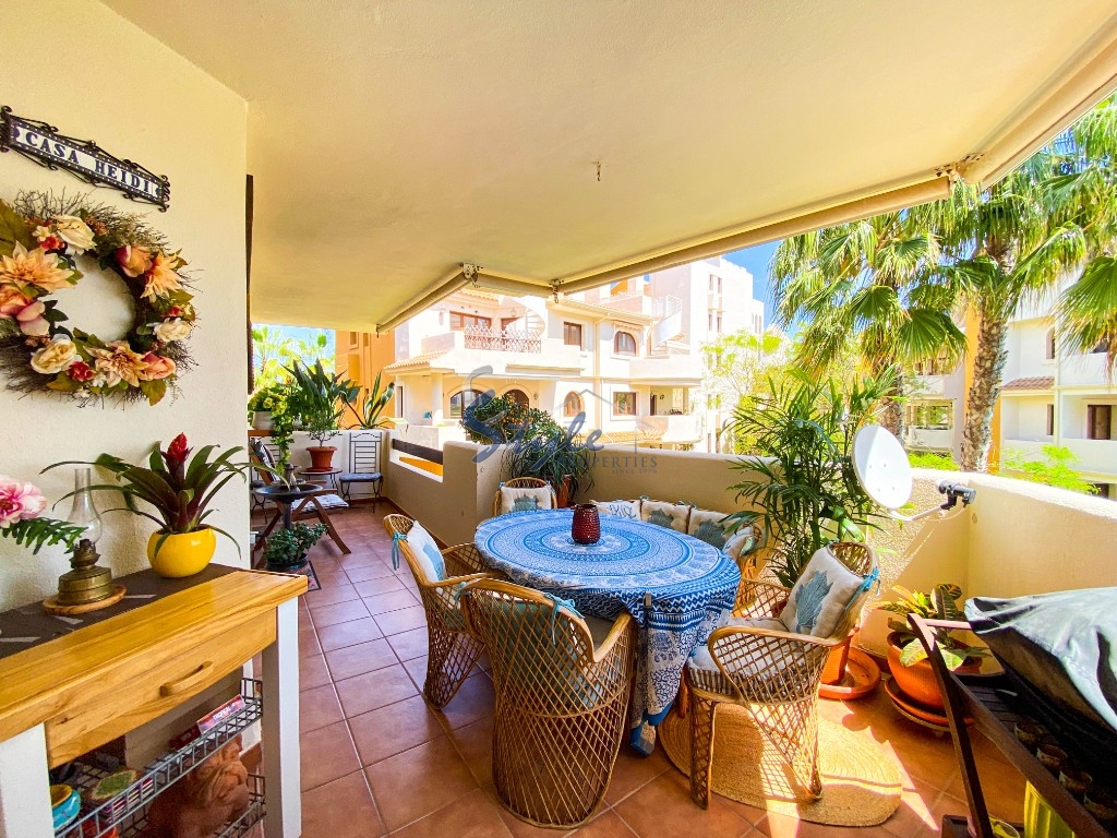 Spacious 2 bedroom apartment for sale in Panorama Park, Punta Prima, Costa Blanca. ID1455