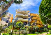 Amplio apartamento de 2 dormitorios en venta en Panorama Park, Punta Prima, Costa Blanca. ID1455