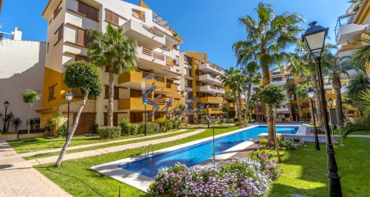 Buy apartment close to the sea in La Recoleta, Punta Prima near the beaches of Orihuela Costa, Costa Blanca. ID: 2217