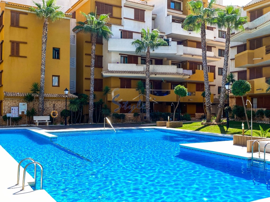 Se vende apartamento de 2 dormitorios en La Recoleta cerca del mar. ID2577