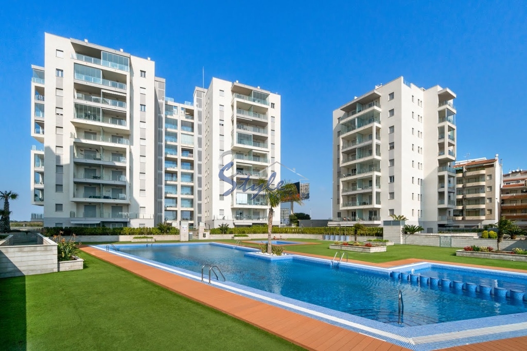 For sale front line apartment in La Mata, Torrevieja, Alicante, Costa Blanca, Spain. ID1772