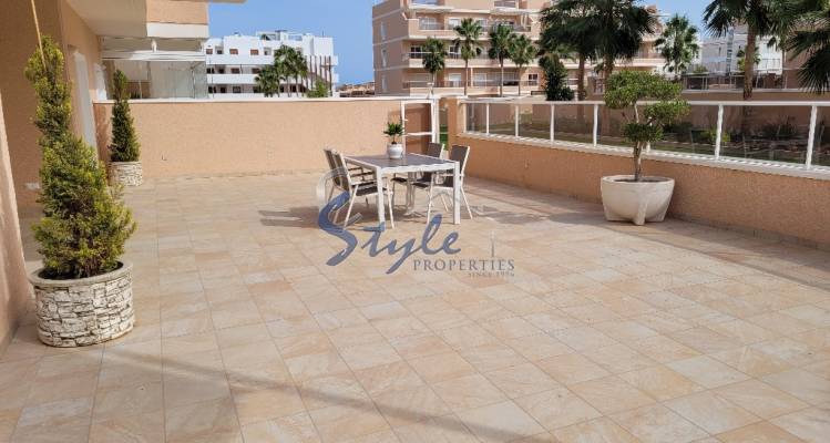 for sale beach side new apartments in Costa Blanca.ON1333_3