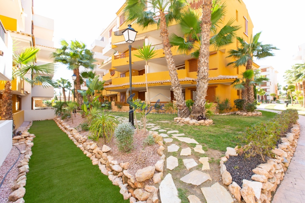 For sale apartment with sea views in la Recoleta, Punta Prima, Torrevieja, Alicante, Costa Blanca, Spain. ID2707