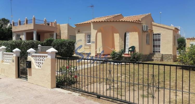 en venta chalet en la Florida, Los Altos, Orihuela Costa, Costa Blanca . ID1503