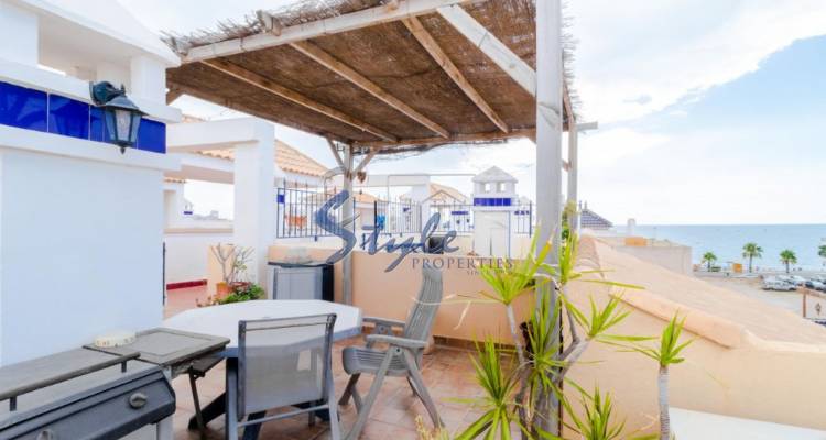 Buy penthouse apartment in Costa Blanca steps from the sea and beach in Torrevieja, Playa Los Naufragos . ID: 4838