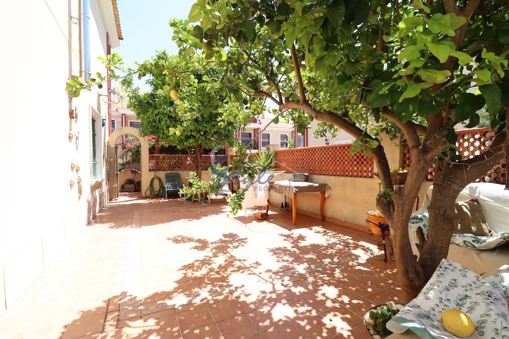 Buy Semi-detached chalet in Montemar, Campoamor close to sea. ID 4840