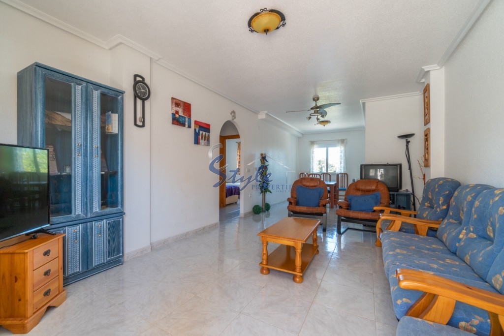 Comprar apartamento con piscina en Playa Flamenca cerca del golf. ID 4858