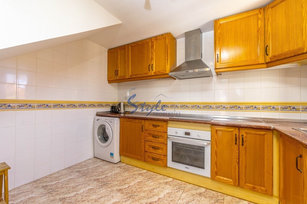 Comprar bungalow planta alta cerca del mar en La Zenia, Orihuela Costa. ID 4865