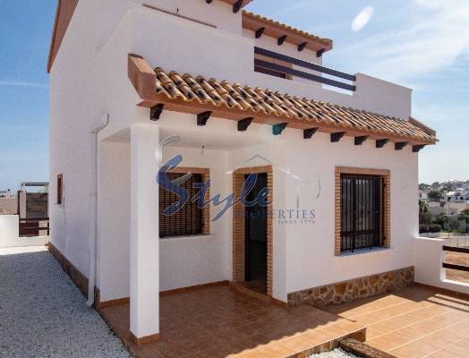 Comprar nueva casa adosada en Villamartín al lado del golf. ID ON1374