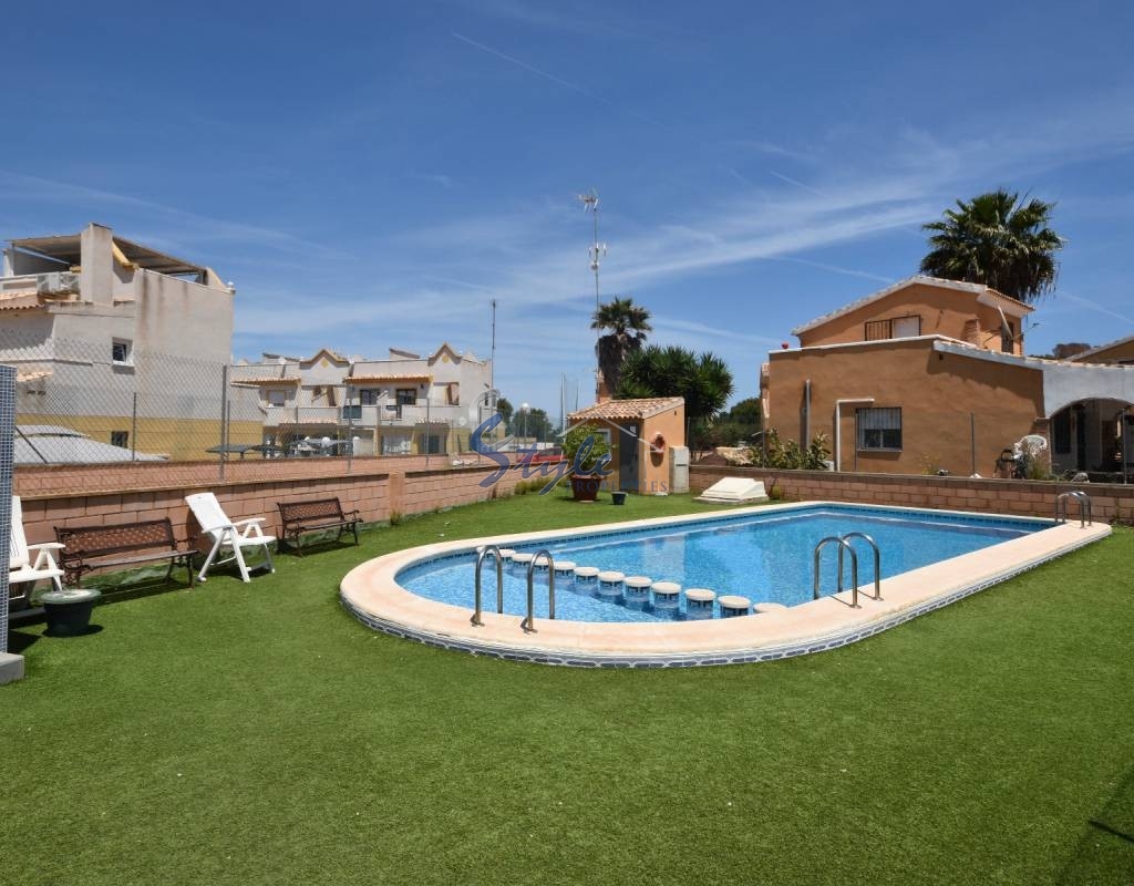 Buy Detached Chalet in Los Altos of Orihuela Costa close to the sea. ID 4873