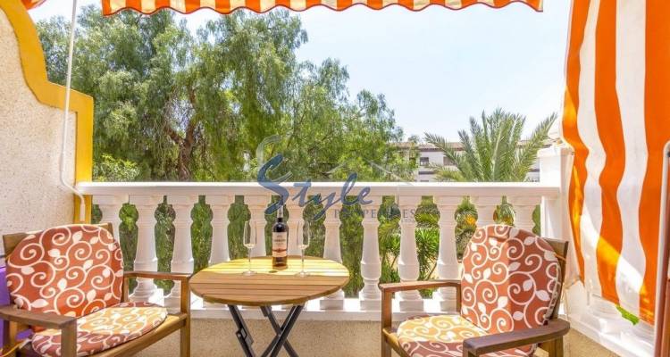 For sale beach side apartment in Punta Prima, Orihuela Costa, Costa Blanca, Spain.ID2830