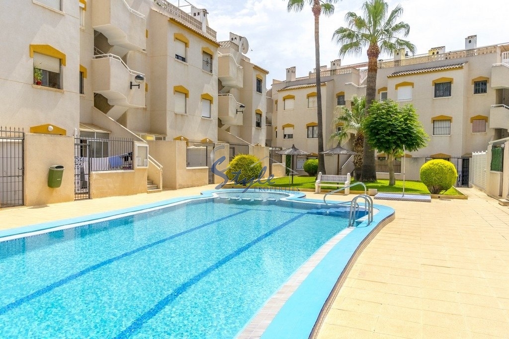 For sale beach side apartment in Punta Prima, Orihuela Costa, Costa Blanca, Spain.ID2830